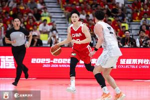 效果好！胡明轩三分2中1得5分3助1断 正负值+18全队最高