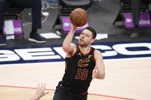 杰弗森盛赞德拉维多瓦：你是16年骑士最努力的球员